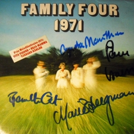 FAMILY FOUR - 1971 [AUTOGRAPHED]